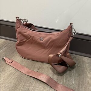 Lululemon Women's Crossbody Bag in Pink